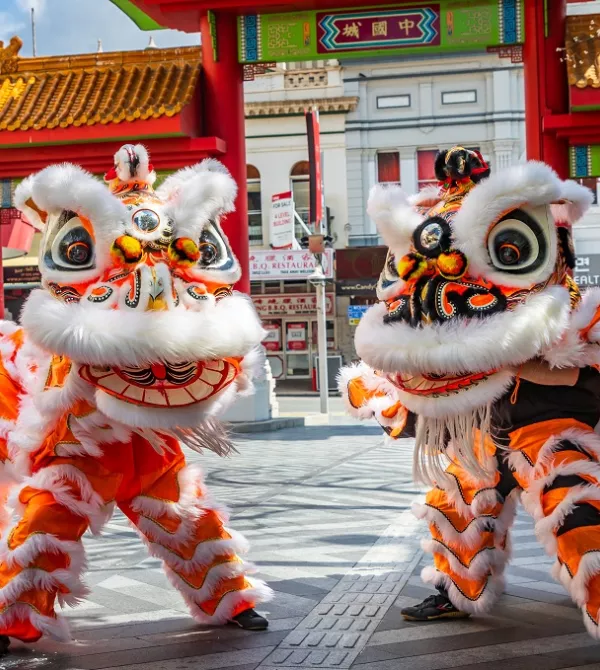 2 traditional chinese lion dances